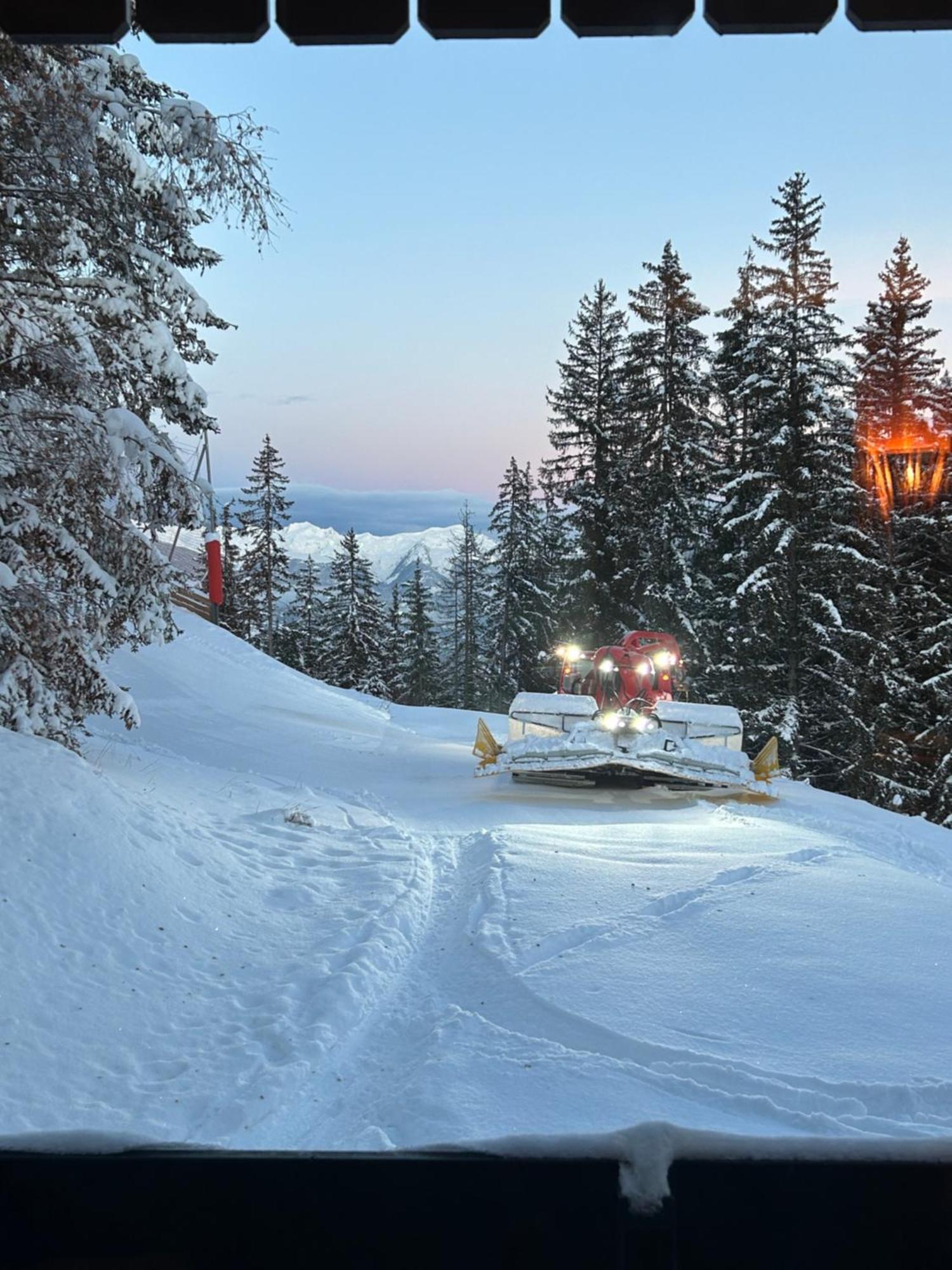 P2-3 Esprit Sur Les Pistes De * Courchevel